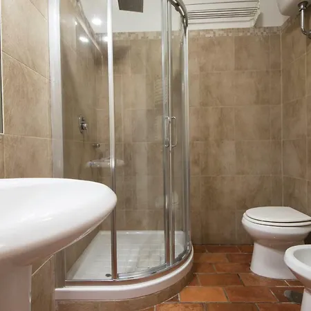 Pantheon - Pie Di Marmo Elegance Apartman